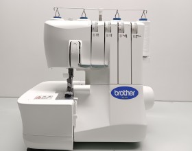 MÁY VẮT SỔ GIA ĐÌNH BROTHER 4 ỐNG CHỈ,VẮT 3 CHỈ,RÁP ÁO THUN 4 CHỈ 