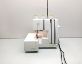 Máy vắt sổ Brother Home Lock 3 ống chỉ  TE4-B935