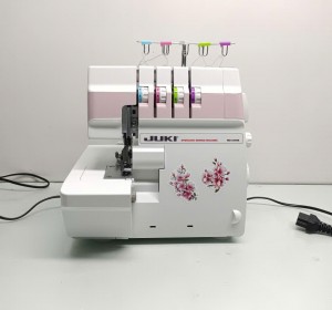 Máy vắt sổ chập ráp áo thun, vắt sổ gia đình JUKI 4 ống chỉ